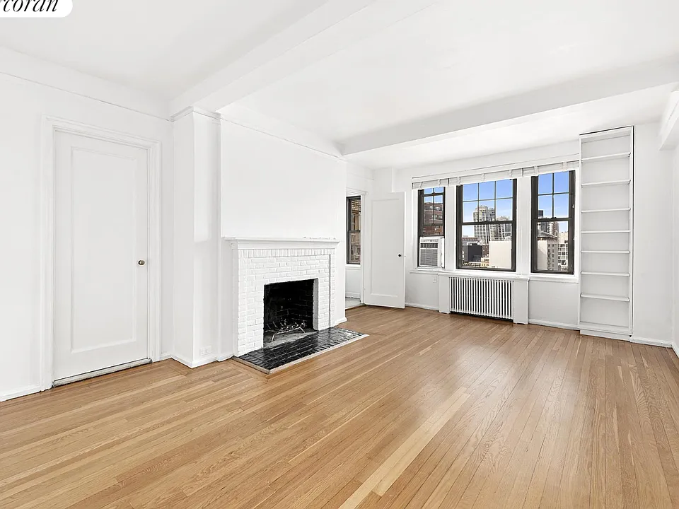299 W 12th St #15L