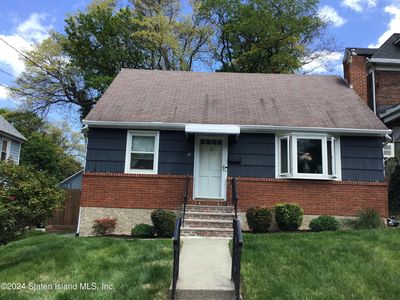 61 Highview Ave, Staten Island, NY, 10301