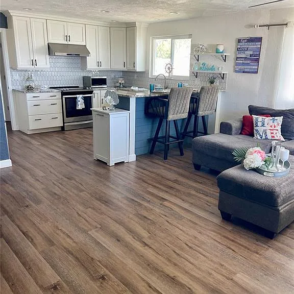 5242 Riverside Dr — Photo 18