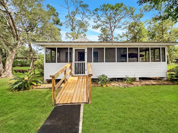 340 S Squirrel Ave, Wewahitchka, FL 32465