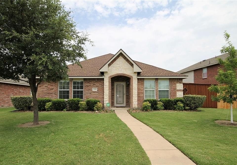 1st image of 2818 Meadow Bluff Dr