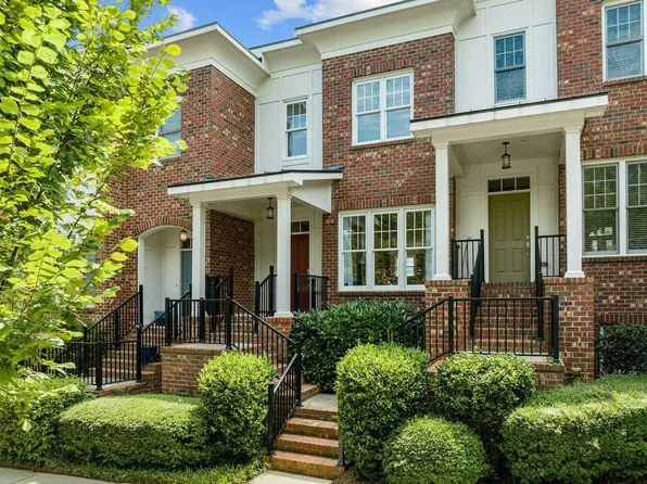 111 Finsbury St, Durham, NC 27703