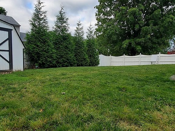 4th image of 4424 Caldwell Sq