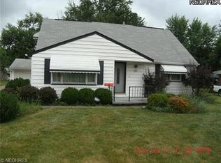 475 W Harvey St, Struthers, OH 44471