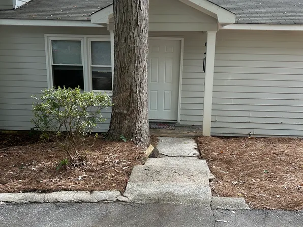 22 Oakmount Dr, Newnan, GA 30263