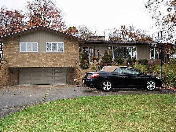 2nd image of 7533 Amber Ln