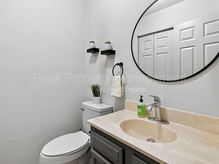 4917 Hillery Ct — Photo 5