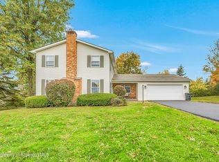 1002 Pheasant Run Rd, Clarks Summit, PA 18411