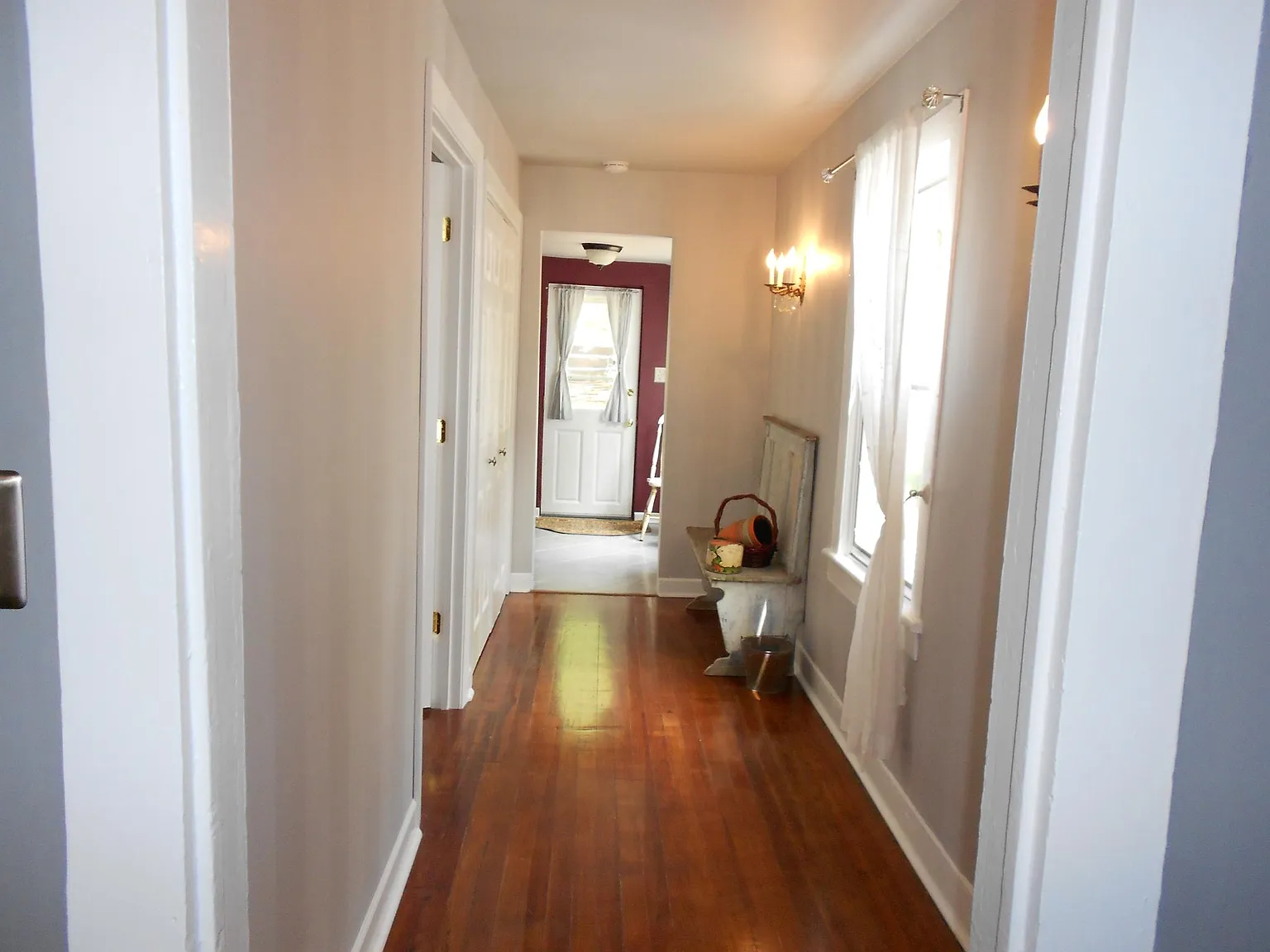 1103 E Market St — Photo 4