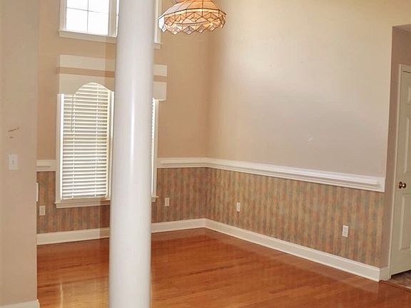 4th image of 246 Riverrun Dr