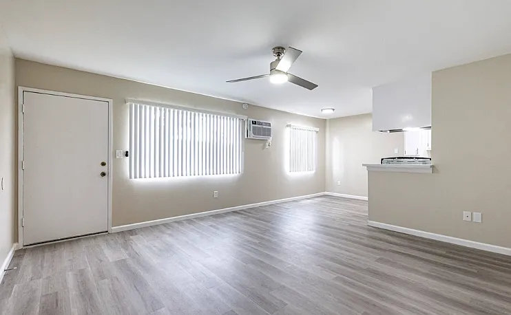1 bed, 440 sqft, $1,750 — Photo 2