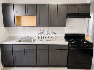 81 Montgomery Ave #6, Newark, NJ 07108
