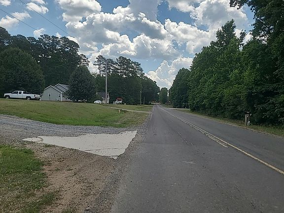 5th image of 2874 Flat Rock Rd