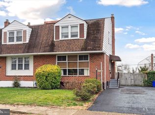 2614 Crozer St, Brookhaven, PA 19015