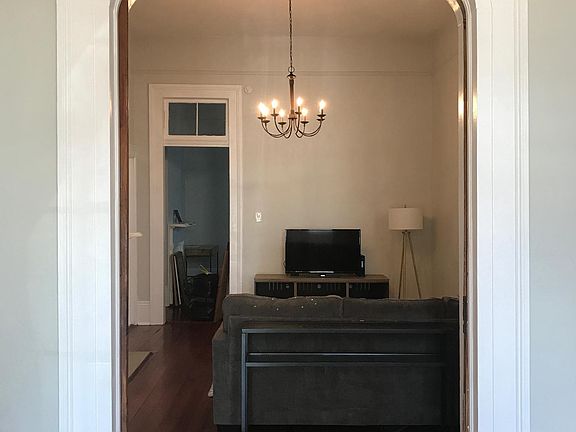 4th image of 3466 Laurel St