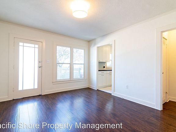 4th image of 834 Hyperion Ave #3853038
