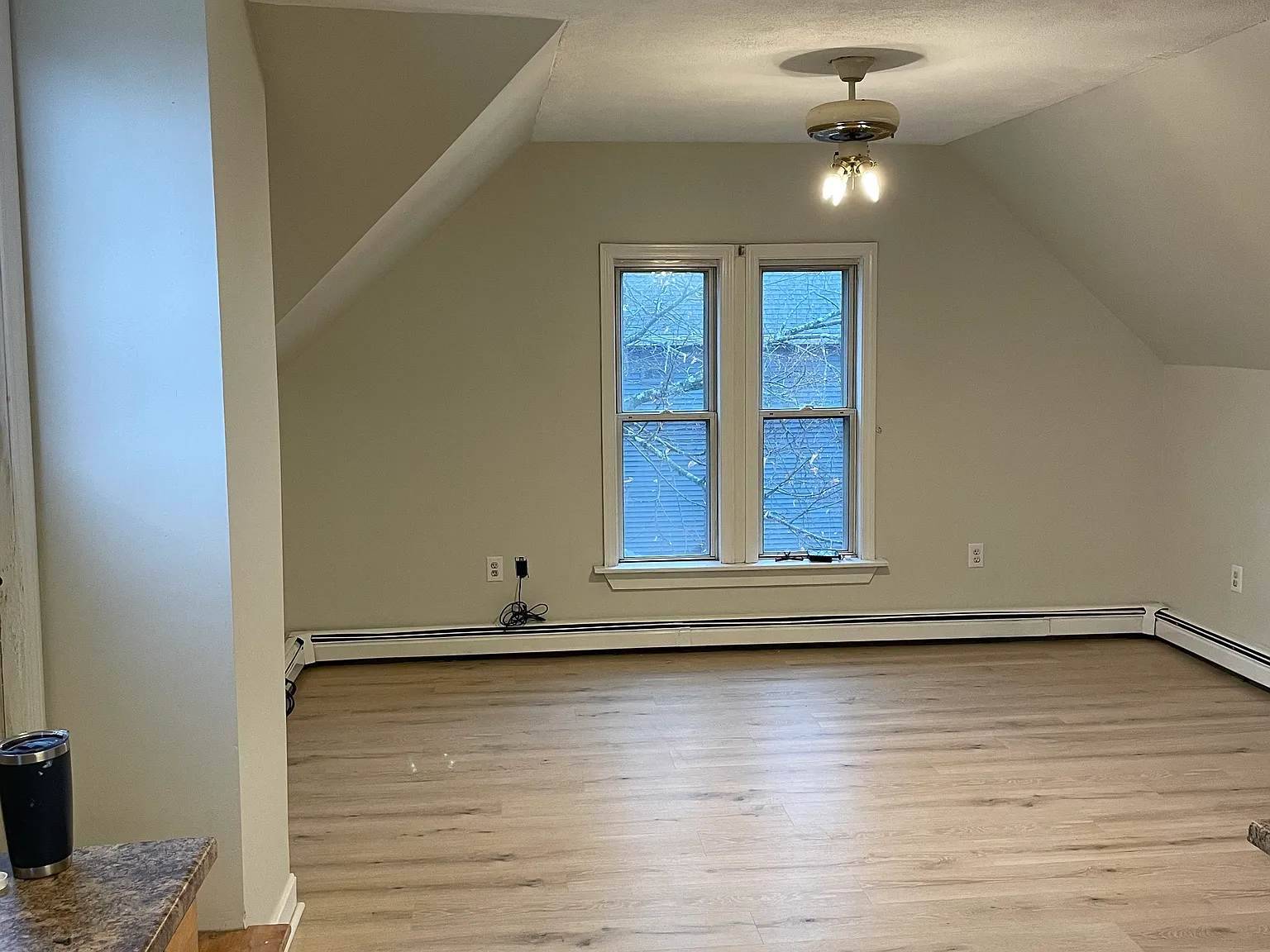 1 bed, 650 sqft, $1,900 — Photo 2