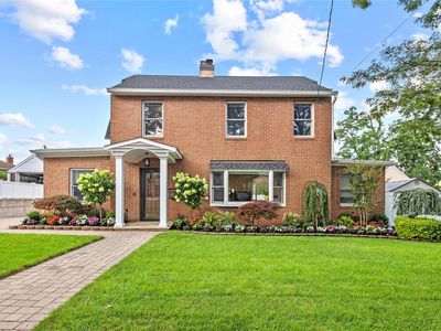 45-26 Zion Street, Little Neck, NY, 11362