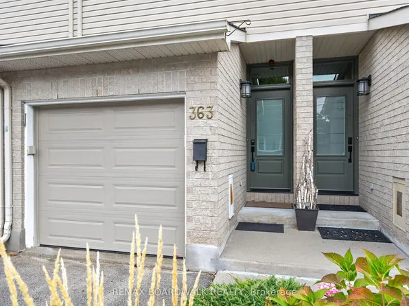 363 Levis Ave, Ottawa, ON K1L 6G6