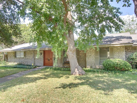 5th image of 123 Beechwood Ln