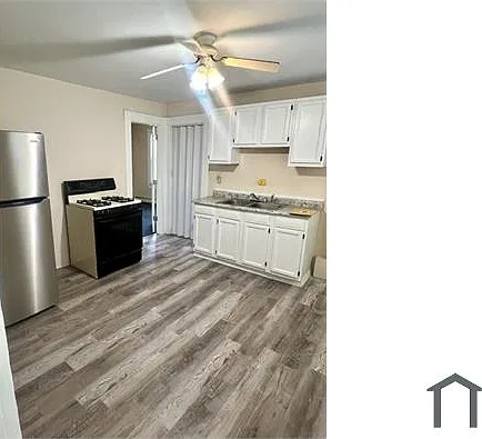 71 Wood St — Photo 3