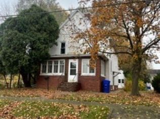 705 Roosevelt Ave, Kewanee, IL 61443