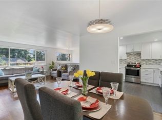 16034 NE 2nd St, Bellevue, WA 98008