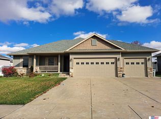 2232 N 2nd St, Seward, NE 68434