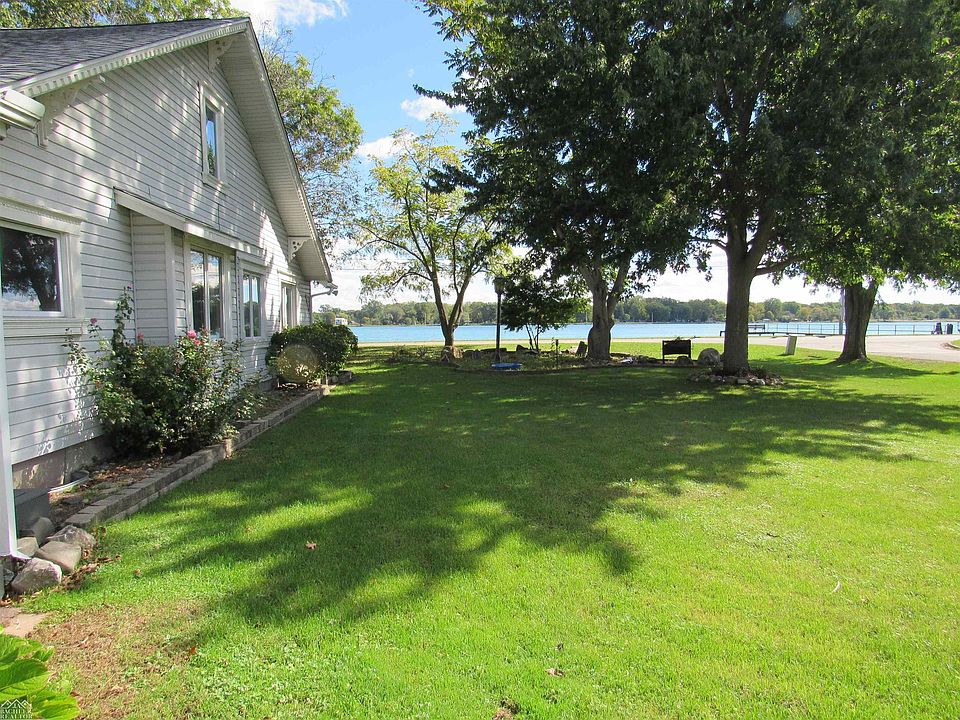 9910 N River Rd, photo 4