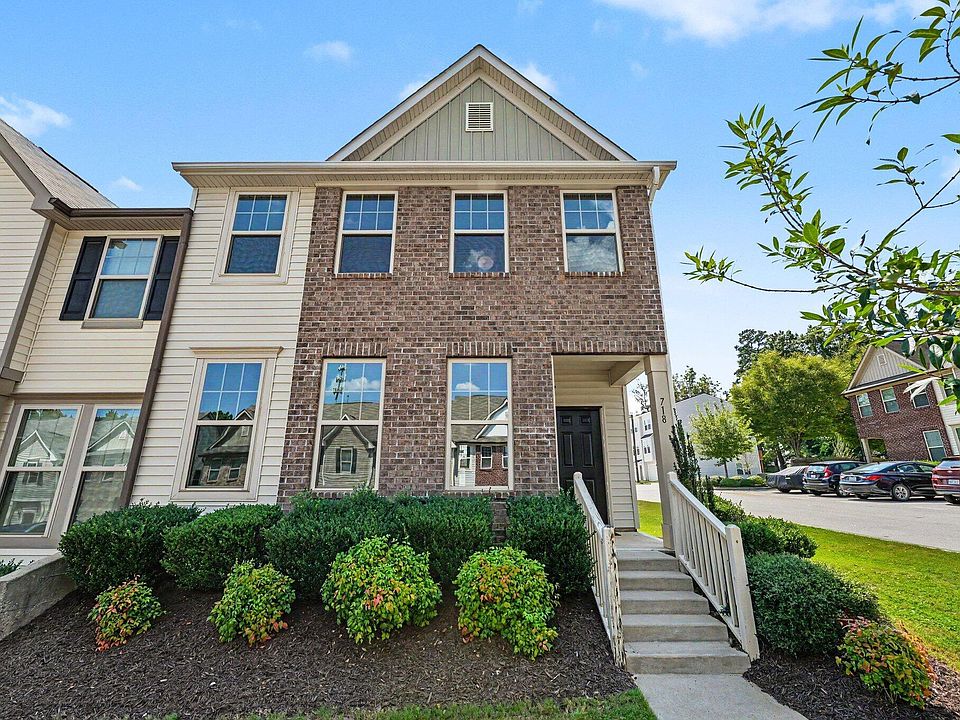1st image of 718 Maypearl Ln