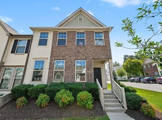 718 Maypearl Ln, Raleigh, NC 27610
