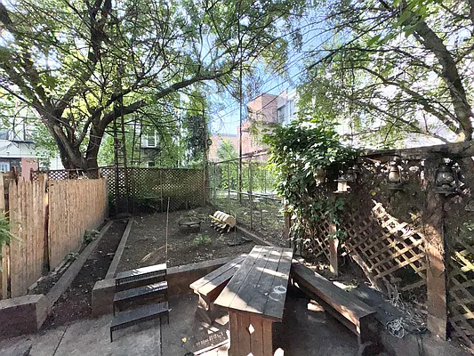 Rented by Pear NYC LLC | media 1