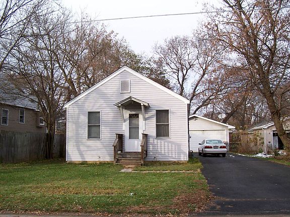 2nd image of 25590 W Grant Ave