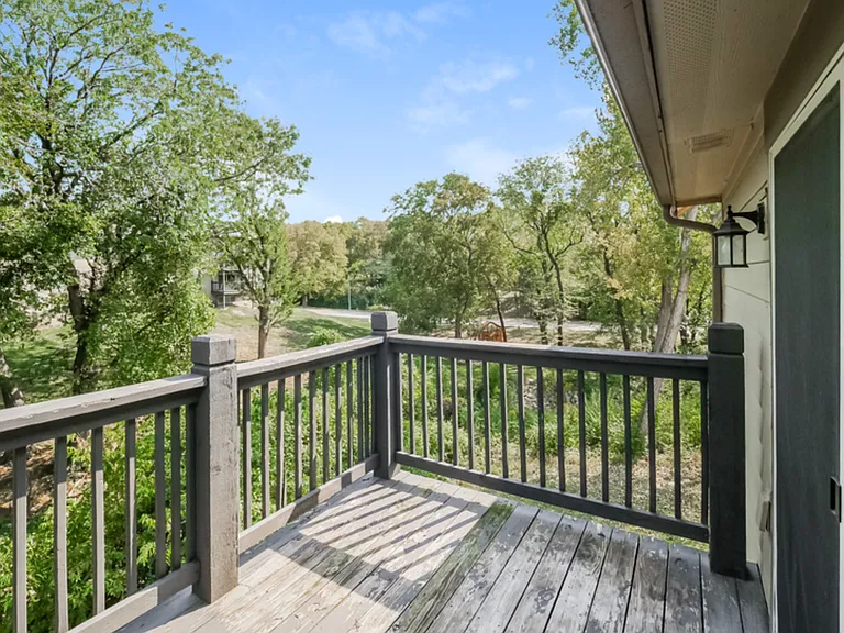 Hunters Glen Apartments — Photo 34