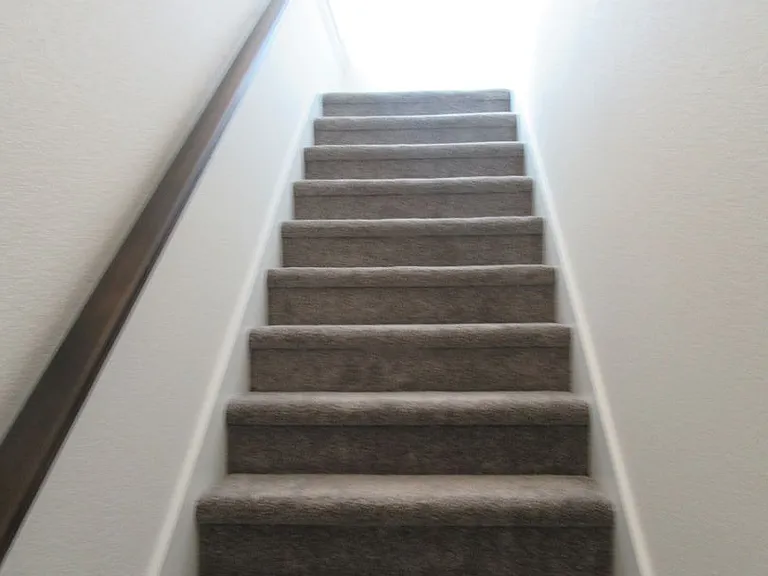 Newer Three Bedroom Duplex — Photo 16