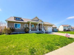 1106 NW Rockcrest Rd, Ankeny, IA 50023