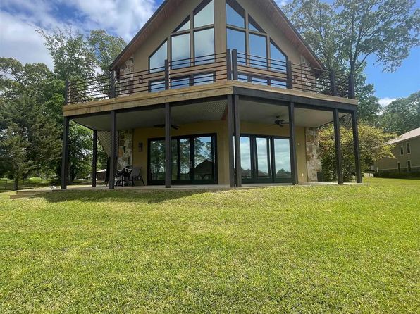 104 Kristie Ln, Chatham, LA 71226