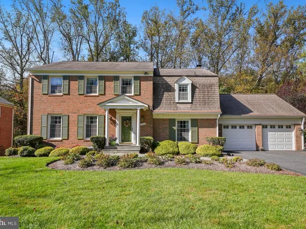 9508 Falls Bridge Ln, Rockville, MD 20854
