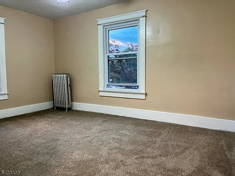 30 Fowler St — Photo 21