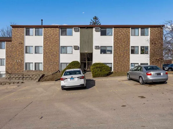 806 Benton Dr APT 31, Iowa City, IA 52246