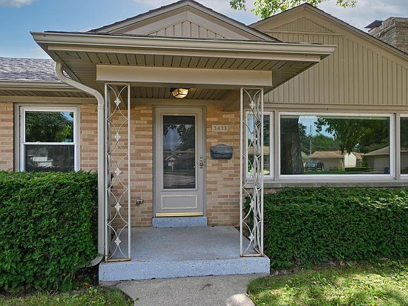 3rd image of 3433 Stratford AVENUE
