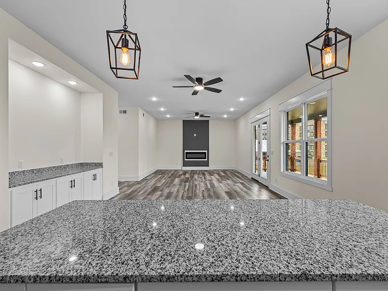 135 Max Lane Dr — Photo 13