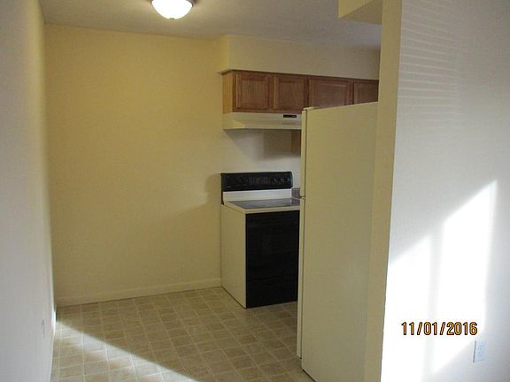 4th image of 618 Chama St SE APT C