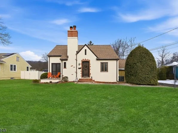 265 Metape Cir, Bound Brook Boro, NJ 08805