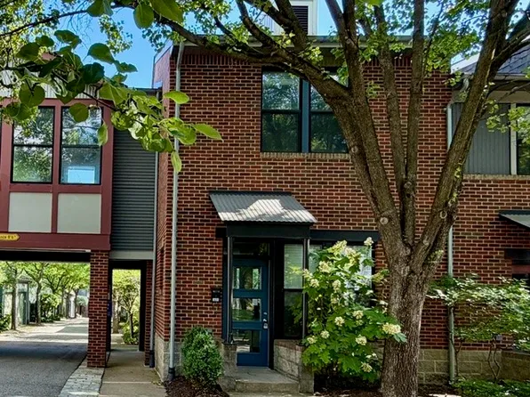 1611 Franklin Ct, Pittsburgh, PA 15203