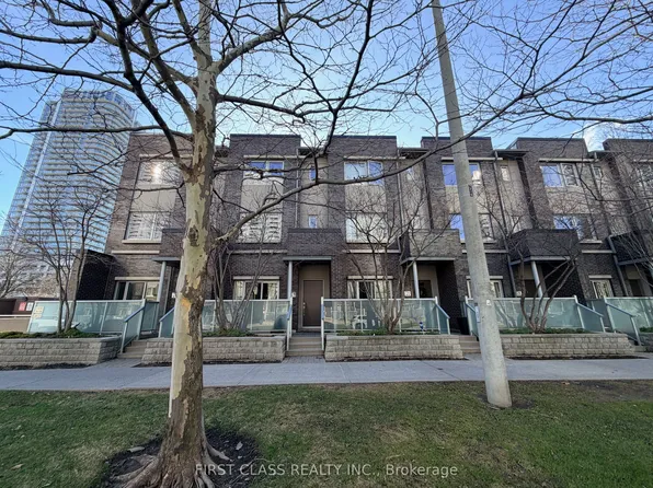 315 Village Green Sq, Toronto, ON