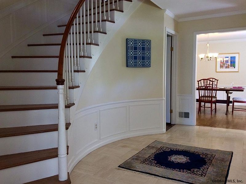 4th image of 6 MOMROW Terrace