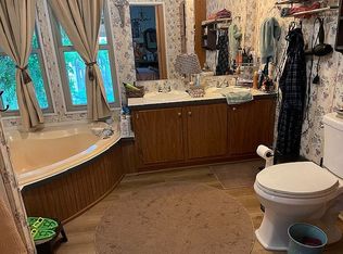 1513 Gabaldon Rd NW, Albuquerque, NM 87104