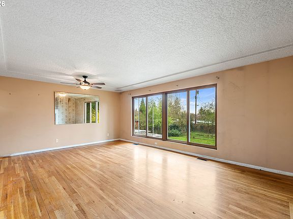 4th image of 5507 NE 47th St