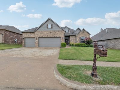 5898 E 143rd St S, Bixby, OK, 74008